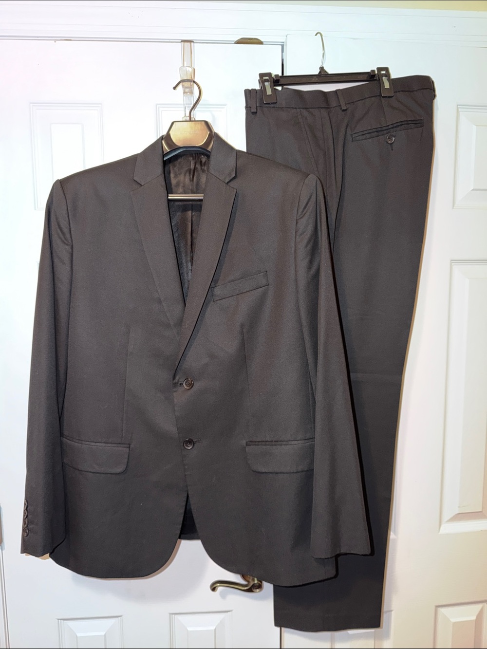 Calvin Klein Men's Black Two-Piece Suit Jacket & (2) Pants